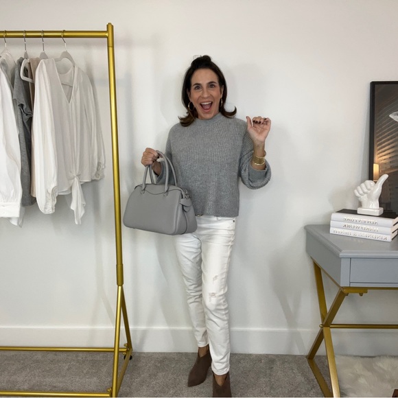 Meet your Posher, Kimmee - Picture 2 of 6